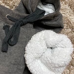 Fleece lined sweatpants